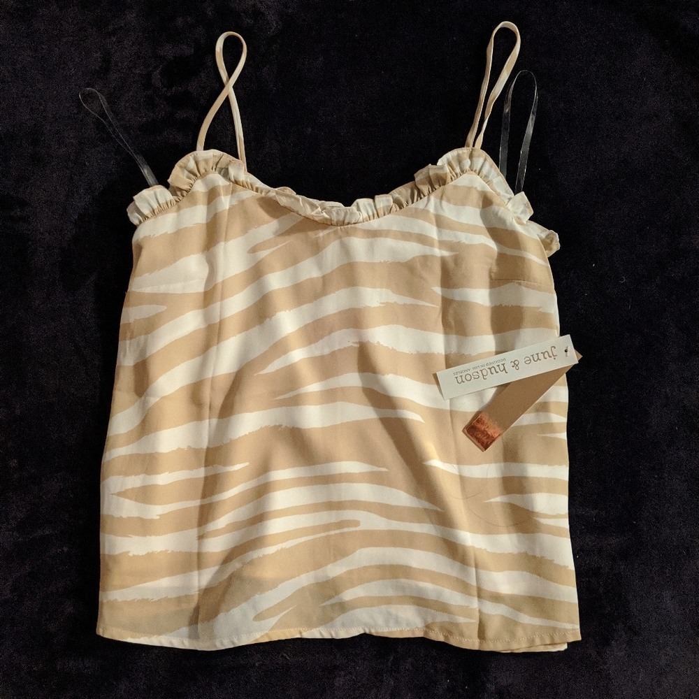 NWT Junior's Animal Print Tank Size S
